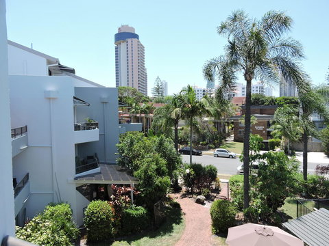 Grangewood Court Apartments - Darwin Holiday 10