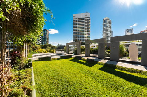 Peppers Broadbeach - Darwin Holiday 1