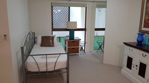 Gemini Court Holiday Apartments - Darwin Holiday 14