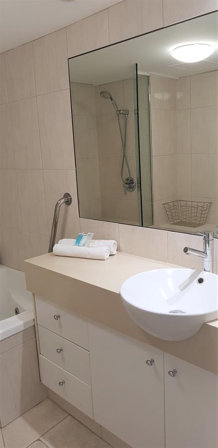 Gemini Court Holiday Apartments - Darwin Holiday 20