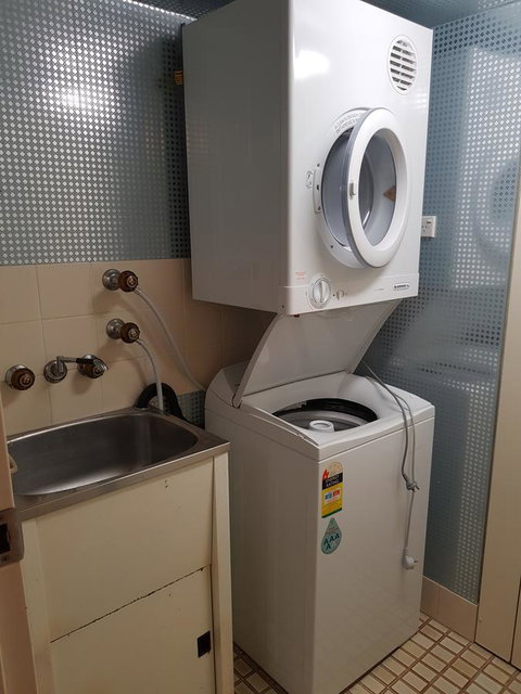 Gemini Court Holiday Apartments - Darwin Holiday 42