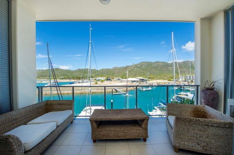 Absolute Waterfront Magnetic Island - Darwin Holiday 13