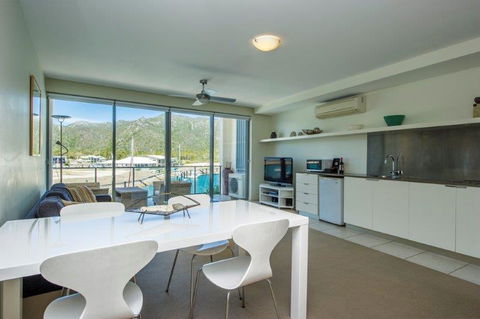 Absolute Waterfront Magnetic Island - Darwin Holiday 17