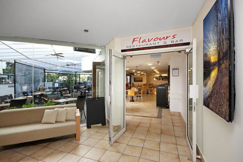 Sovereign On The Gold Coast - Darwin Holiday 20