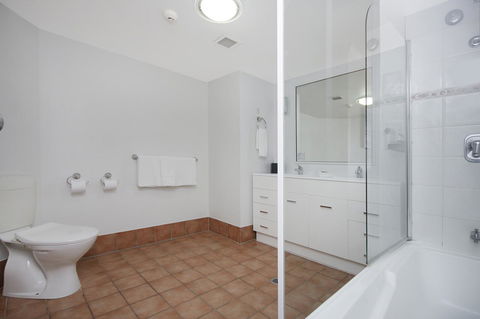 Sovereign On The Gold Coast - Darwin Holiday 38