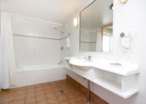 Sovereign On The Gold Coast - Darwin Holiday 33