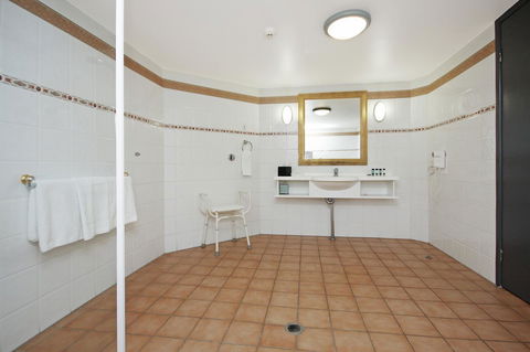 Sovereign On The Gold Coast - Darwin Holiday 42