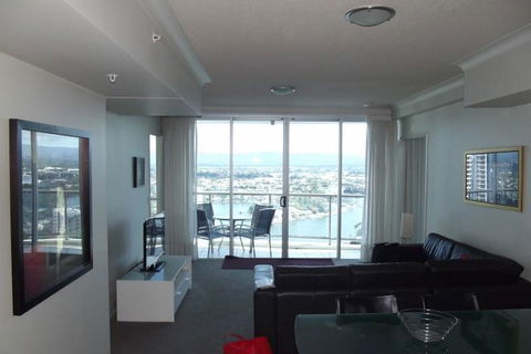 Private 2 Bedroom Apartment @ Chevron Towers - Darwin Holiday 0