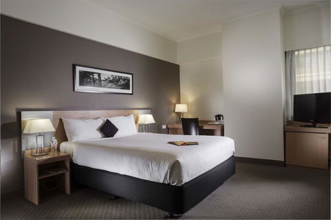 Hotel Indigo Brisbane City Centre, An IHG Hotel - Darwin Holiday 24
