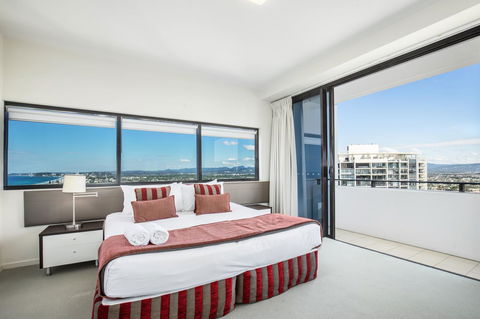 Ultra Broadbeach - Darwin Holiday 16