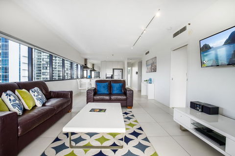 Ultra Broadbeach - Darwin Holiday 10