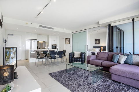 Ultra Broadbeach - Darwin Holiday 44