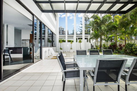 Ultra Broadbeach - Darwin Holiday 26