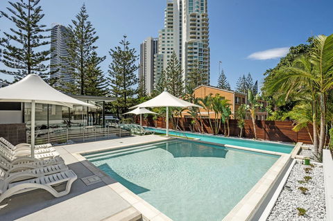 Ultra Broadbeach - Darwin Holiday 2