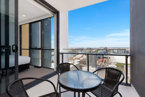 Hope Street Apartments By CLLIX - Darwin Holiday 26