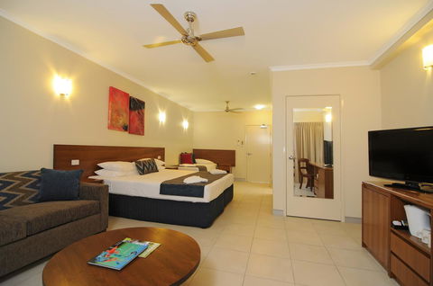 Cairns Queenslander Hotel & Apartments - Darwin Holiday 6