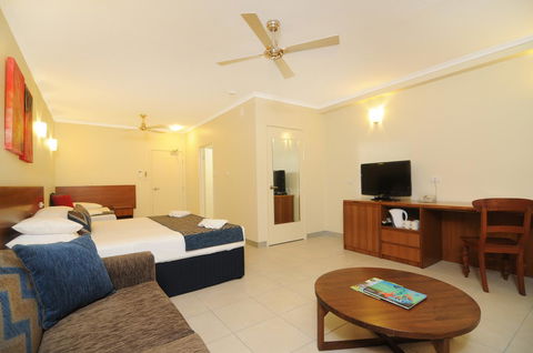 Cairns Queenslander Hotel & Apartments - Darwin Holiday 15