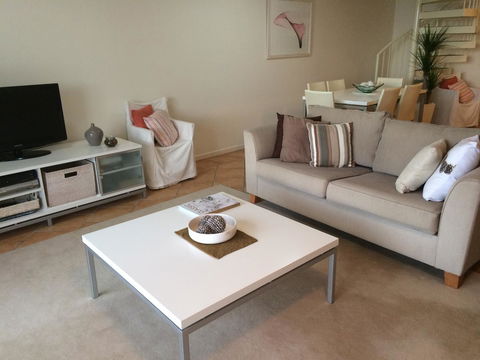 Horizons At Peregian - Darwin Holiday 14