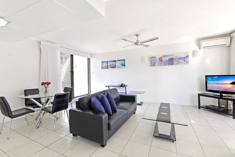 Broadbeach Travel Inn Apartments - Darwin Holiday 3