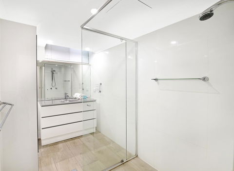 Broadbeach Travel Inn Apartments - Darwin Holiday 14