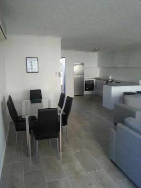 Broadbeach Travel Inn Apartments - Darwin Holiday 39