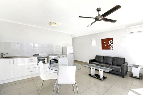 Broadbeach Travel Inn Apartments - Darwin Holiday 27