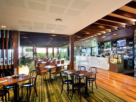 Eatons Hill Hotel - Darwin Holiday 6