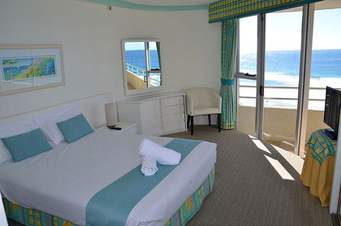 Zenith Ocean Front Apartments - Darwin Holiday 21