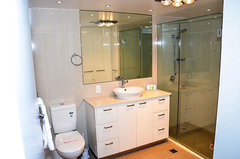 Zenith Ocean Front Apartments - Darwin Holiday 39