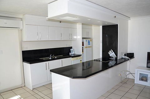Zenith Ocean Front Apartments - Darwin Holiday 27
