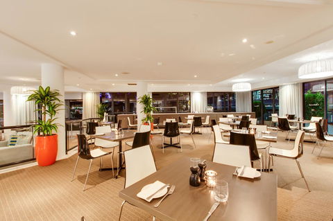 Oakwood Hotel & Apartments Brisbane - Darwin Holiday 7