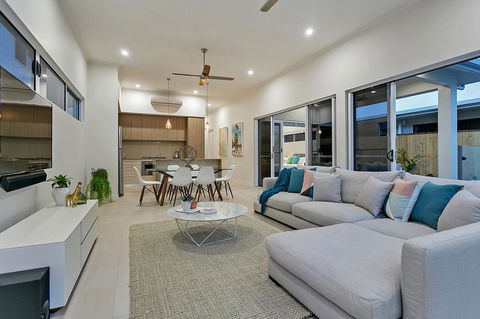 Oceans Edge Holiday Home - Darwin Holiday 3