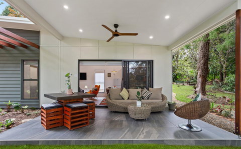 Bower 63 - Darwin Holiday 0