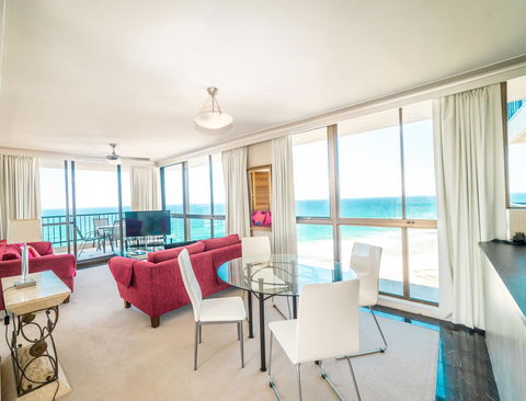 Capricorn One Beachside Holiday Apartments - Official - Darwin Holiday 1