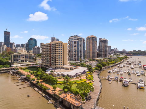 Dockside Brisbane - Darwin Holiday 1
