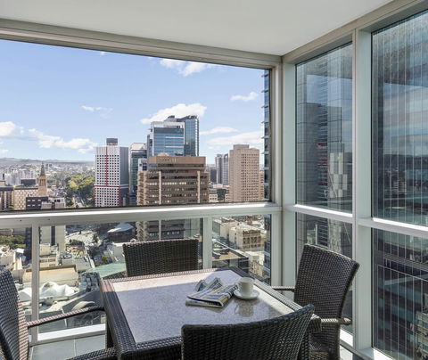 Apartments @ 108 Albert - Darwin Holiday 16