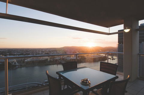 Oaks Brisbane Casino Tower Suites - Darwin Holiday 0