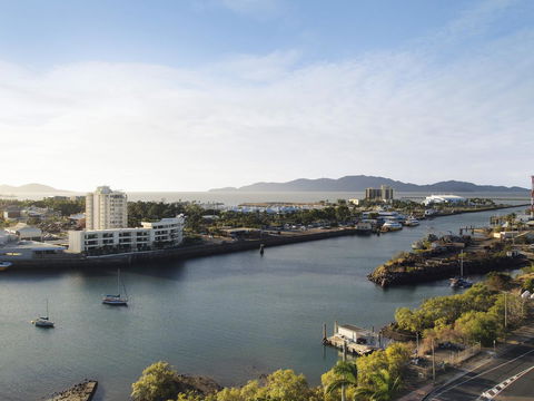 Oaks Townsville Metropole Hotel - Darwin Holiday 3