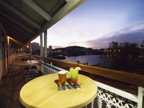 Oaks Townsville Metropole Hotel - Darwin Holiday 7
