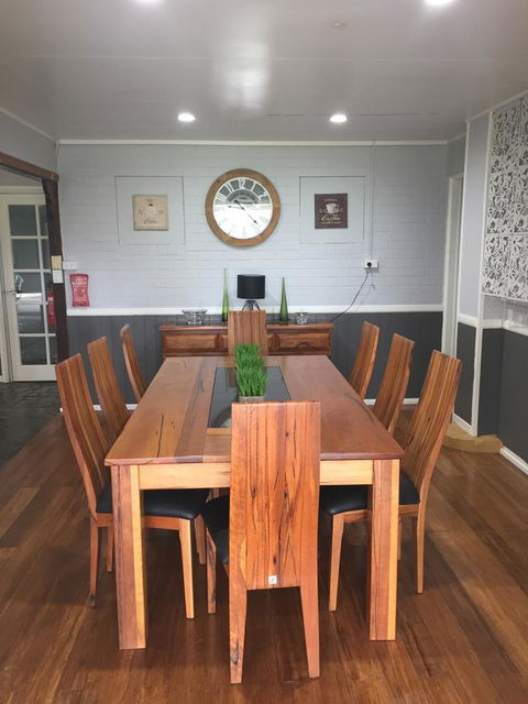 Malanda Manor Guesthouse - Darwin Holiday 14