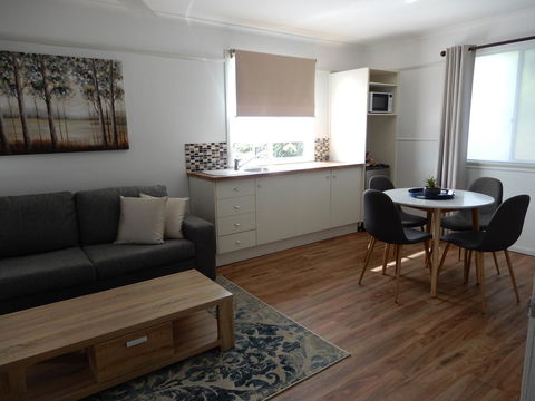 Malanda Manor Guesthouse - Darwin Holiday 18