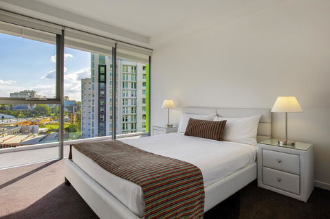 Code Apartments - Darwin Holiday 24
