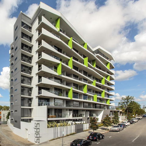 Code Apartments - Darwin Holiday 8