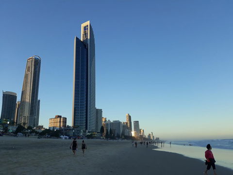 Excluza - Darwin Holiday 20