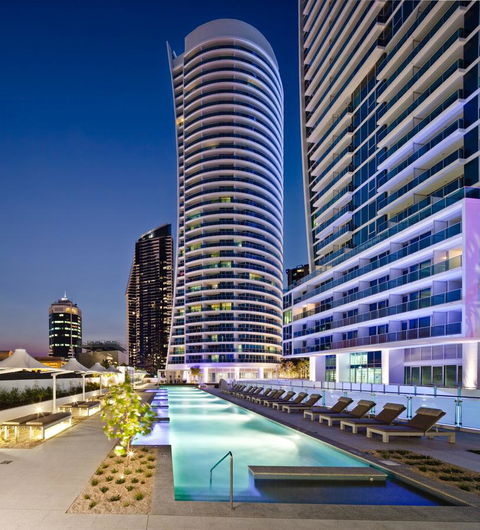 Hilton Surfers Paradise Residences - Darwin Holiday 0