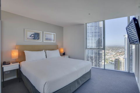 Hilton Surfers Paradise Residences - Darwin Holiday 3