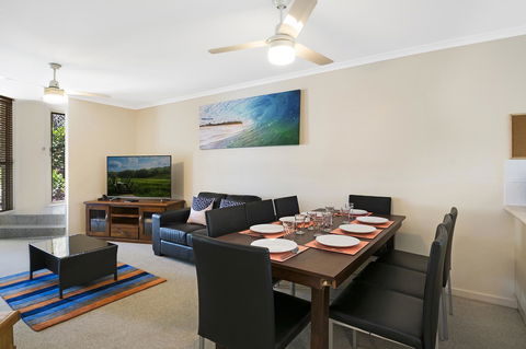 Growder Court 3 - Coolum Beach QLD - Darwin Holiday 22