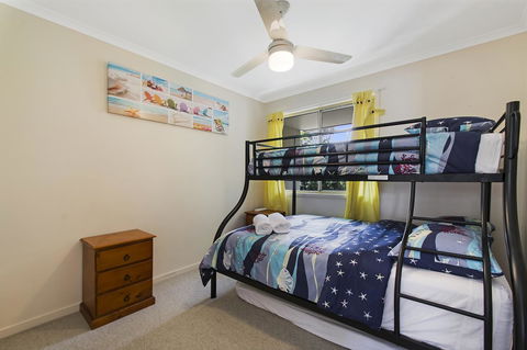 Growder Court 3 - Coolum Beach QLD - Darwin Holiday 4