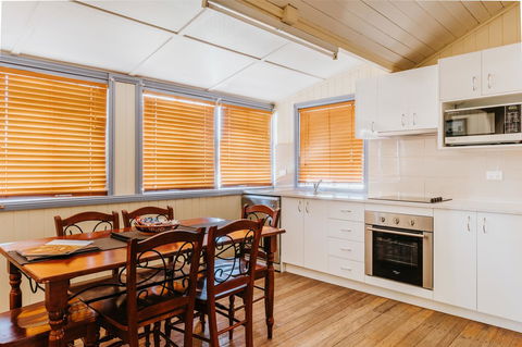 Apple Blossom Cottages - Darwin Holiday 7
