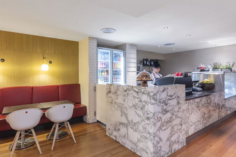 Mercure Brisbane King George Square - Darwin Holiday 35